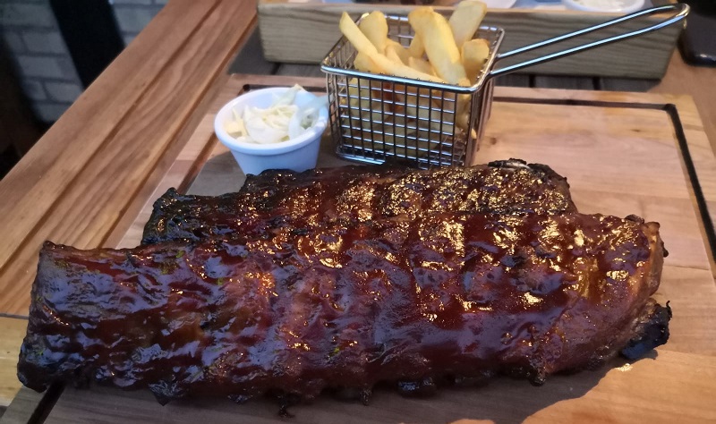 Moe's Roadhouse: Babyback Ribs spicy