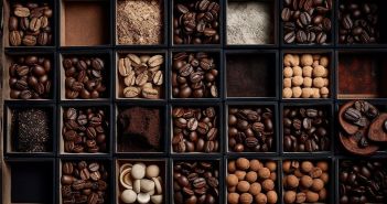 Kaffee online kaufen: Eine große Auswahl an Shops (Foto: AdobeStock - Friedbert 586770618)