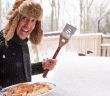 Grillen im Winter: Regeln und Tipps für das Barbecue in der (Foto: AdobeStock - amyinlondon 61882205)